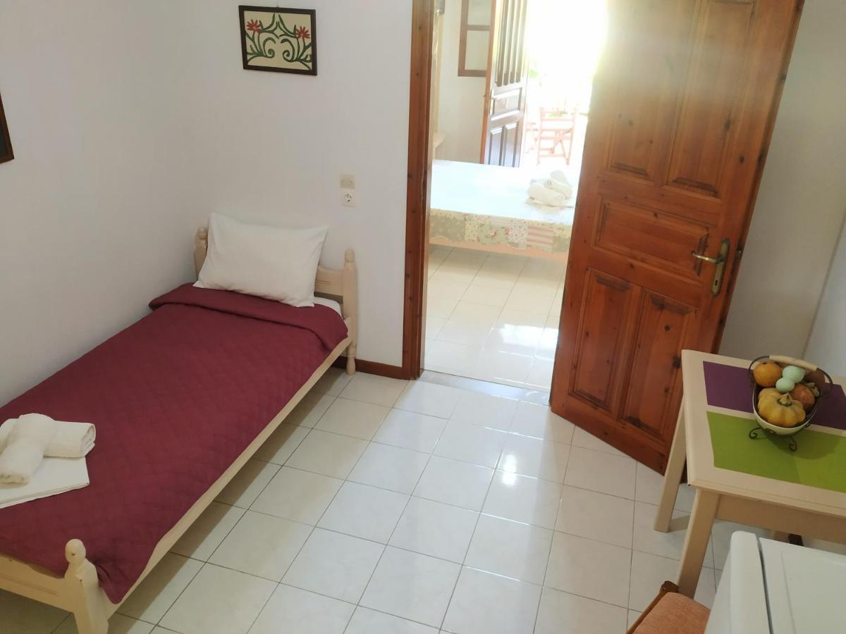 Studios Filippos Bandar Skopelos Luaran gambar