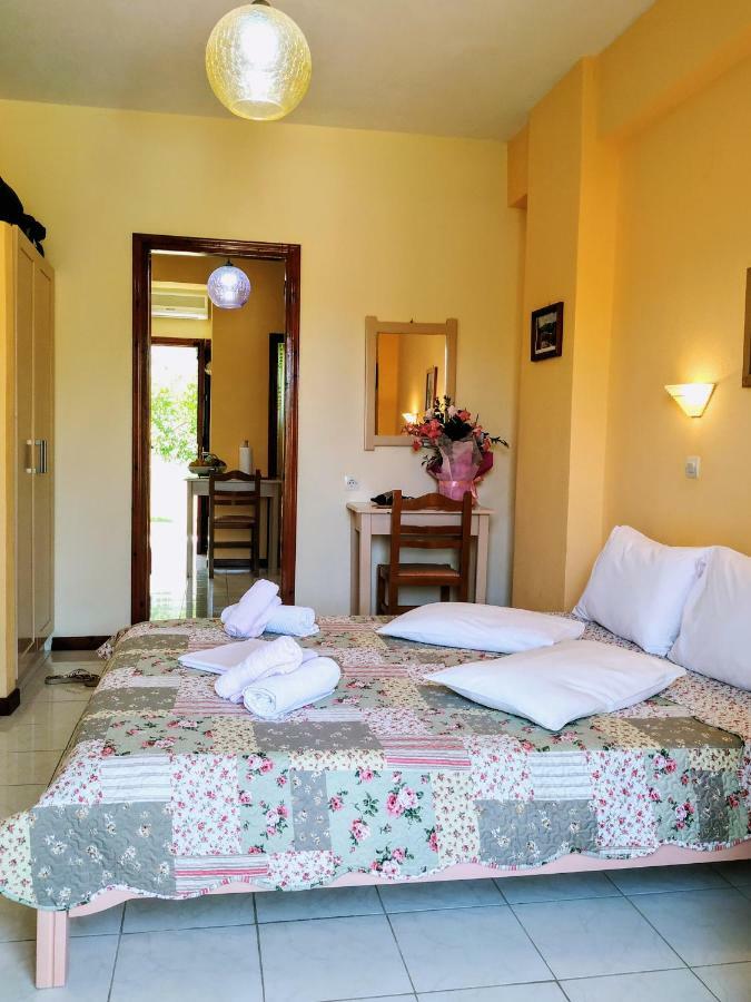 Studios Filippos Bandar Skopelos Luaran gambar