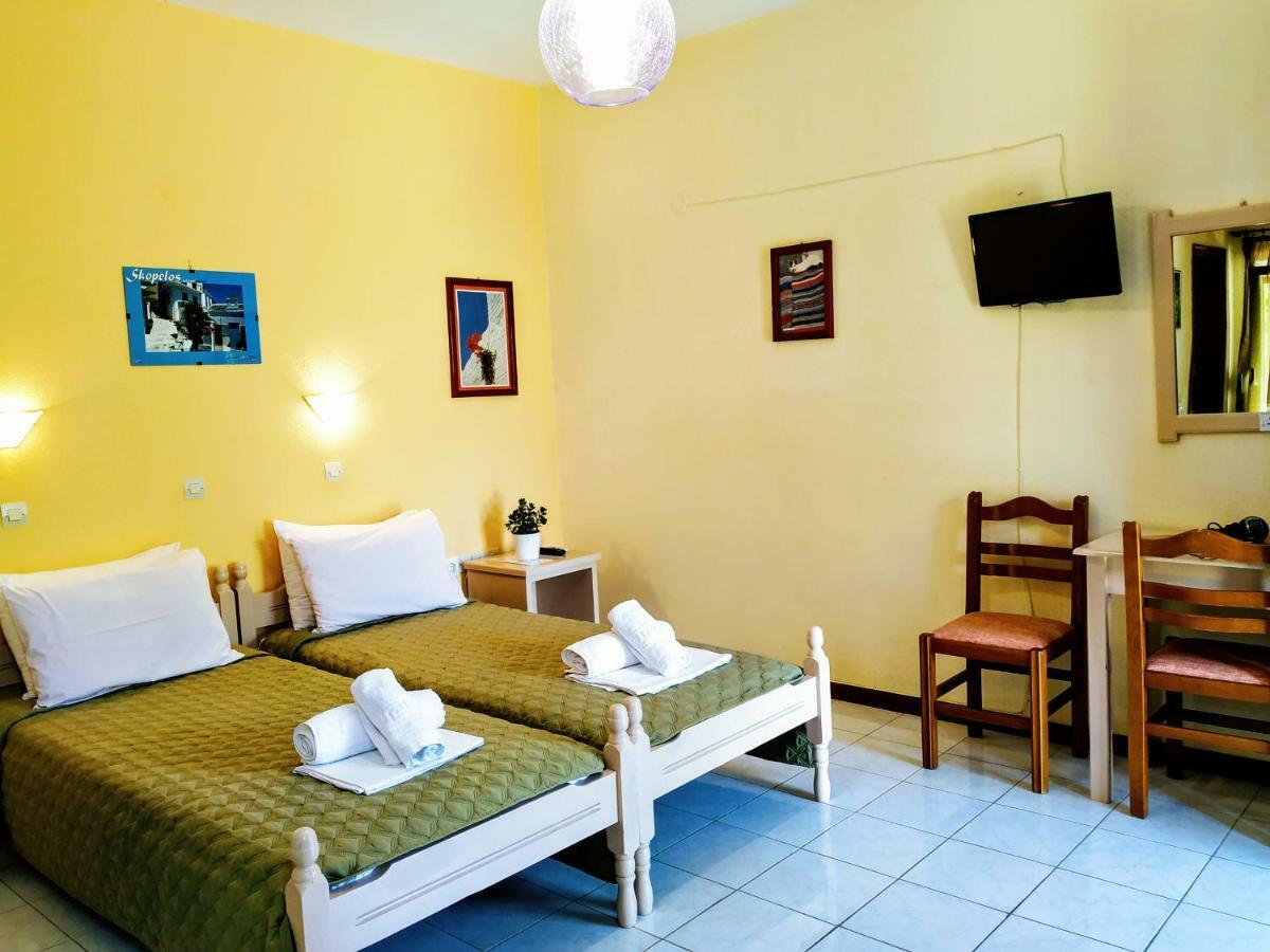 Studios Filippos Bandar Skopelos Luaran gambar